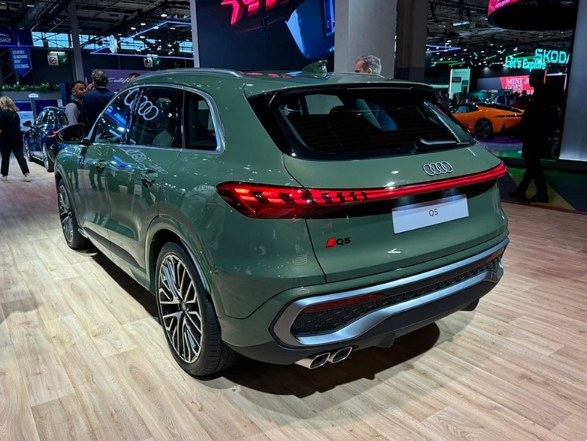 На Парижском автосалоне 2024 года впервые показали новый Audi Q5 2025