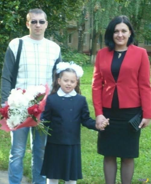Девушка ищет неизвестных с пленки 1996 года