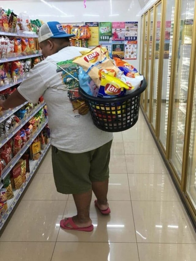 В Таиланде запретили пластиковые пакеты - вот, что творится в магазинах