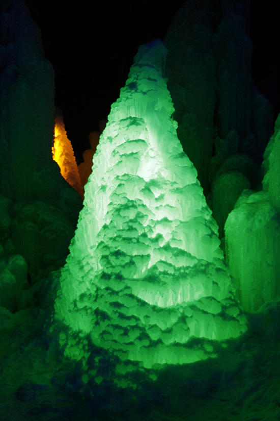 Ледовый дворец Швейцарии (14 фото)