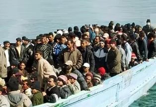 Пустеющая страна: в этом году Литву покинет миллионный житель