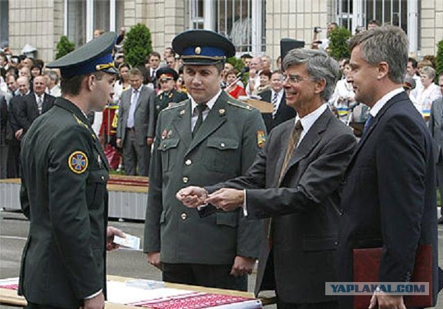Киев, 18.02. Ответ на нарушения перемирия.