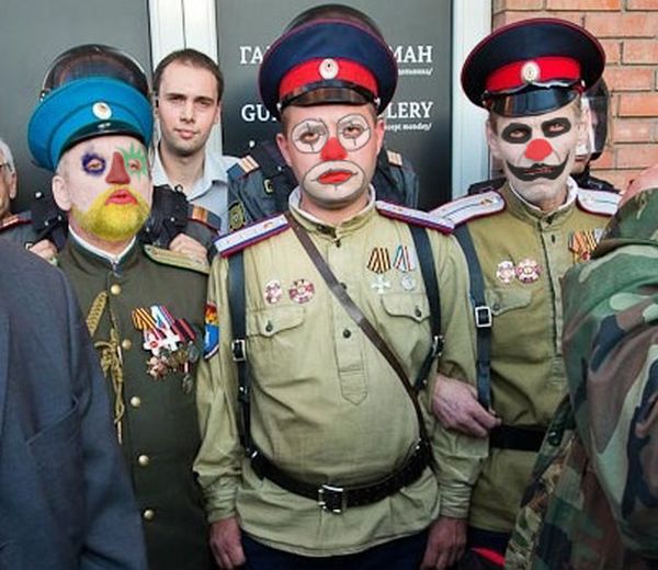 "У вас с головой не в порядке. Тут детская больница!"