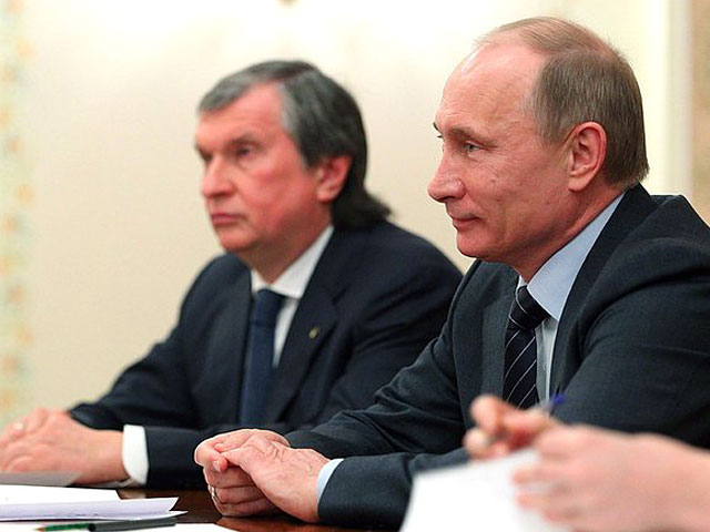 Сын Сечина получил награду от Путина