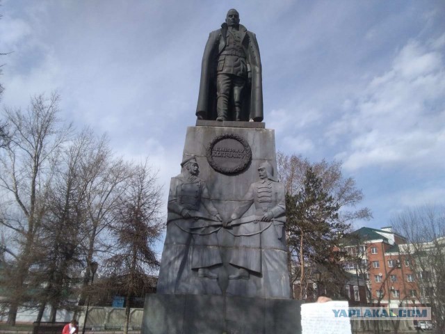 В Якутии установлен памятник Сталину