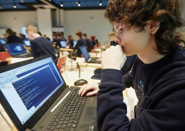 15 золотых, 9 серебряных медалей и абсолютный триумф