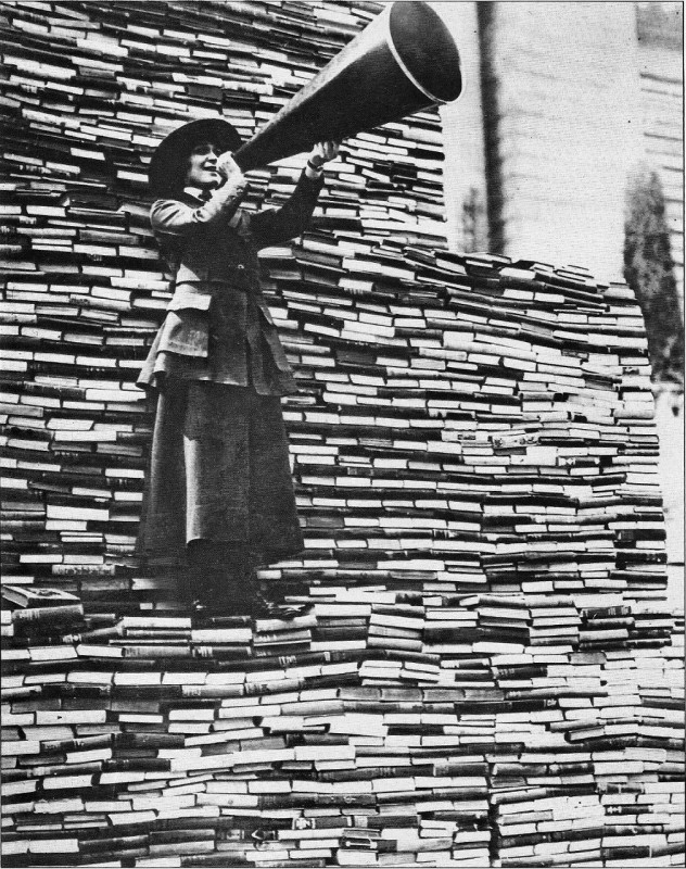 История в фотографиях
