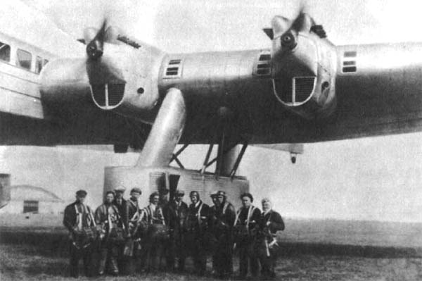 Гигантский советский бомбардировщик "К-7".Его конструктора приговорили к высшей мере наказания.