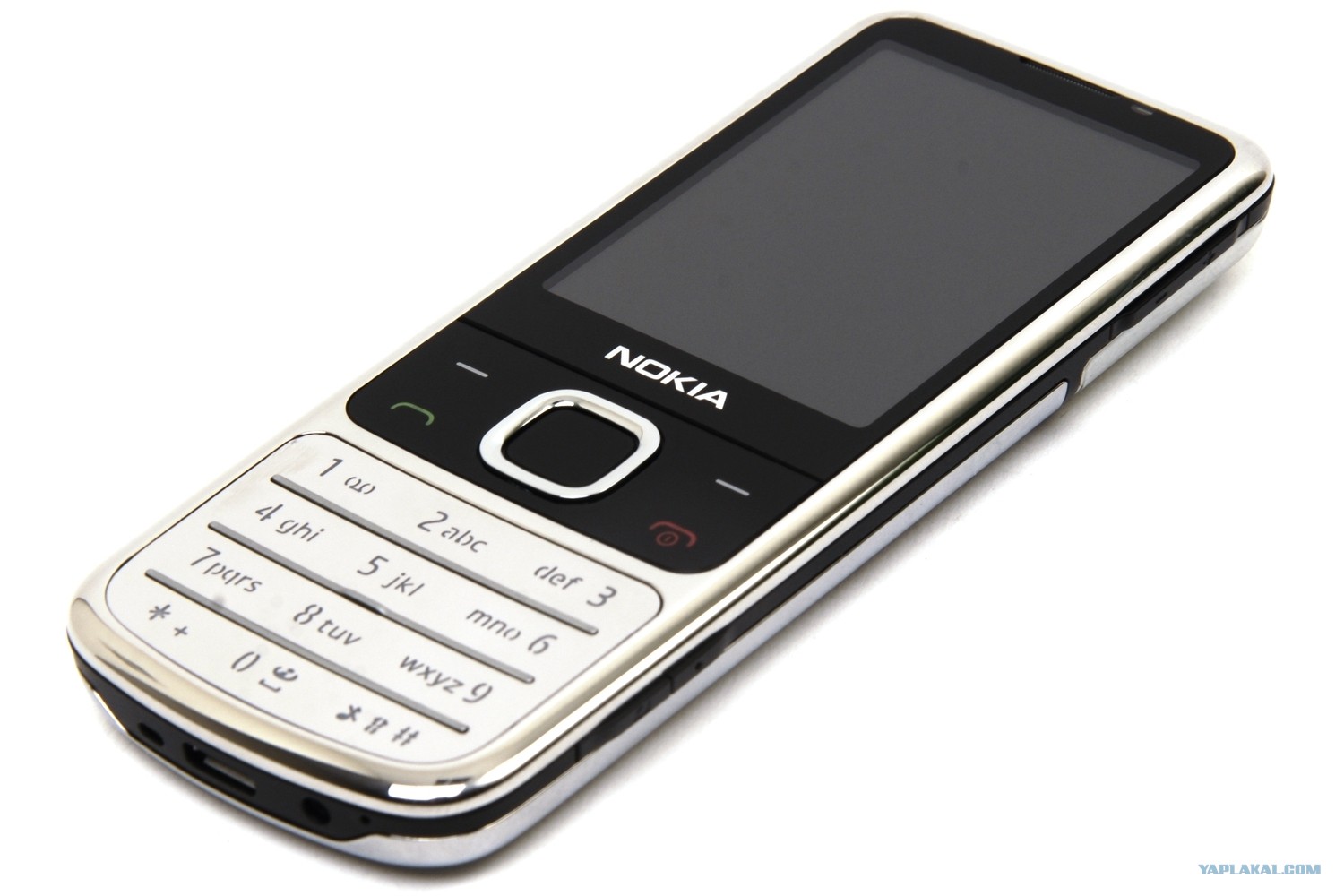 Кнопочные телефоны б у. Nokia 6700 Classic. Nokia 6700c-1. Nokia кнопочный 6700. Нокиа 6700 Классик.