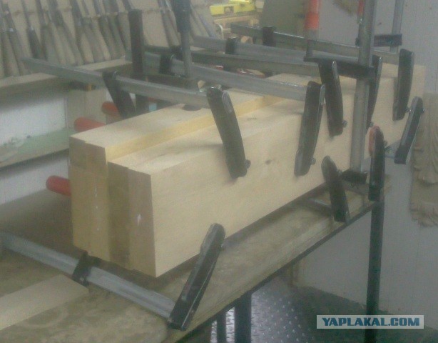 Изготовление заходного столба на лестницу