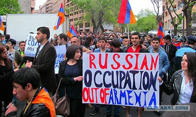 Бывший глава Генштаба ВС Армении о поражении в Карабахе