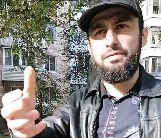 Гасан, Рамазан, Гисдар и старушка