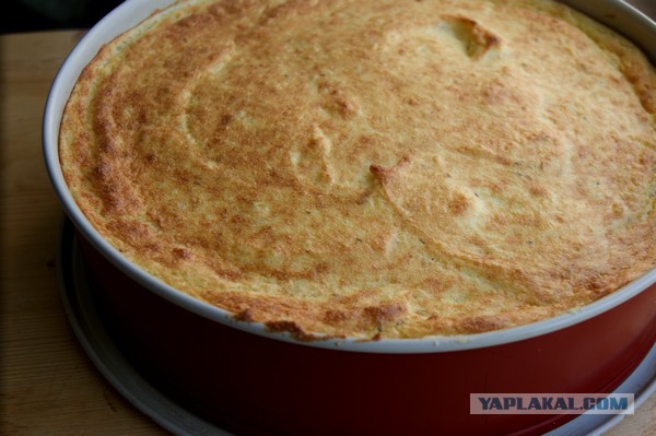 Картофельное суфле-запеканка, С беконом, сыром и помидорами