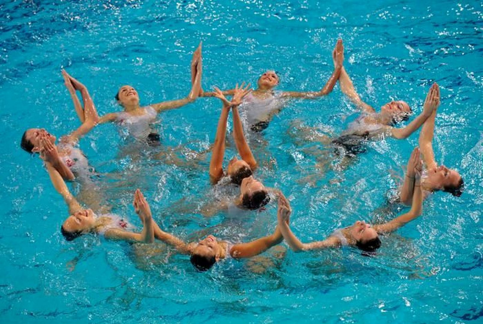 Плавание спортивные группы. МГФСО синхронное плавание. Хореография в синхронном плавании. Синхронное плавание фото.