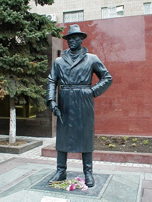 Памятники Владимиру Высоцкому