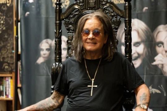 Музыкант Оззи Осборн умер в возрасте 76 лет