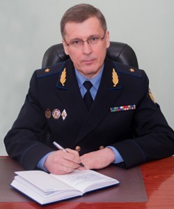 Кто не стесняется.