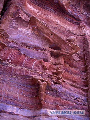 Иордания. Петра. Эль-Хазне. Новодел после приличного потопа