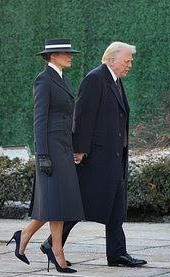 А она неплохо выглядит!