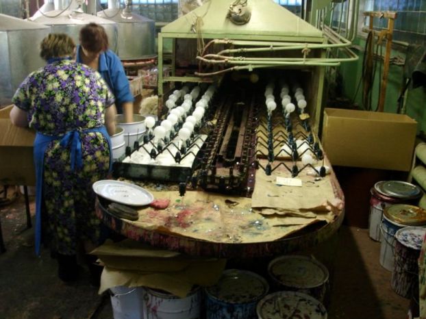Почему надо покупать российские елочные игрушки