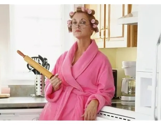 Что делает мужчина перед свиданием с любовницей?