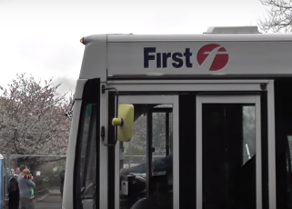 Этот момент, когда очень ждёшь сноса дома, а потом весь вид загораживает внезапный автобус