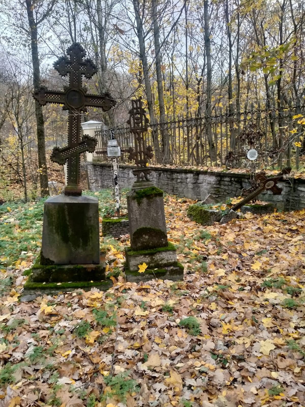 Старое кладбище