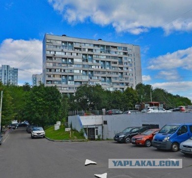В Набережных Челнах охреневший житель переделал арку под гараж