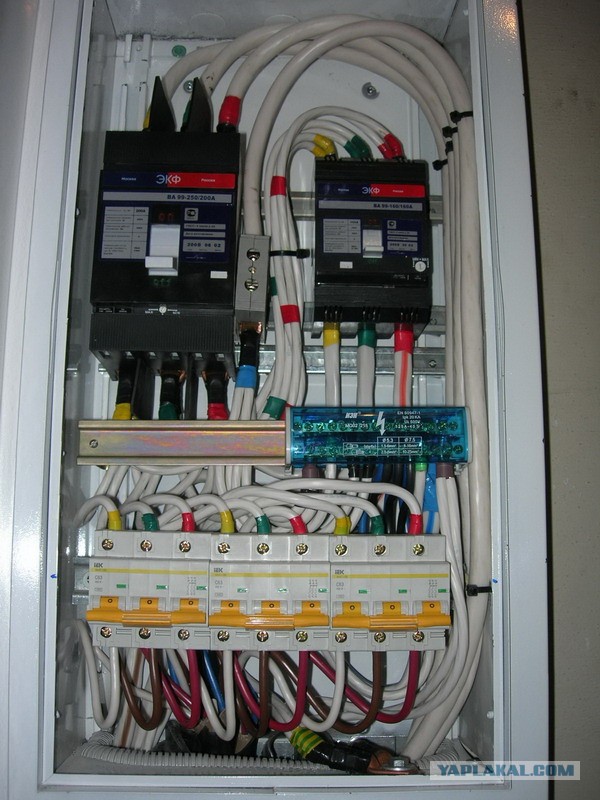 Электрик, 5 лет, ни дня на официальной работе