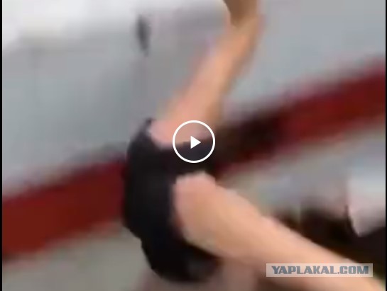 Жаль девицу - может была бы супругой хорошей ...