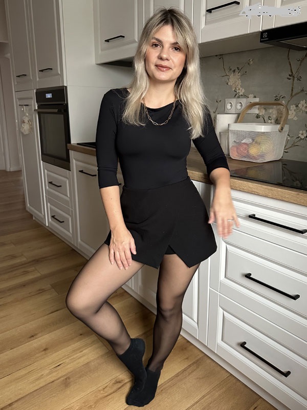 Разные  милфочки