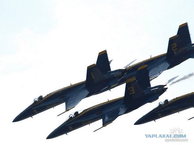 Шоу пилотажной группы Blue Angels