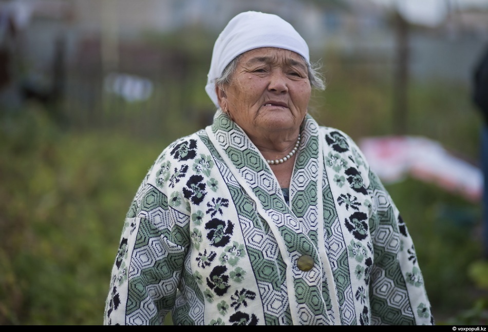 Где найти знахарку. Казахские бабки. Бабушка башкирка. Казахи бабушки.