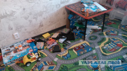 Решил убраться в Лего Сити сына