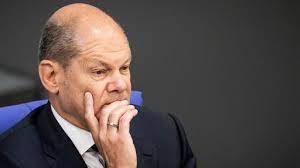 Шульц решил стать собирателем земель.
