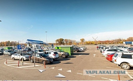 Любителям бросать продуктовые тележки на парковках