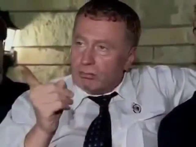 Жириновский заявил, что выпьет шампанское за импичмент Трампа