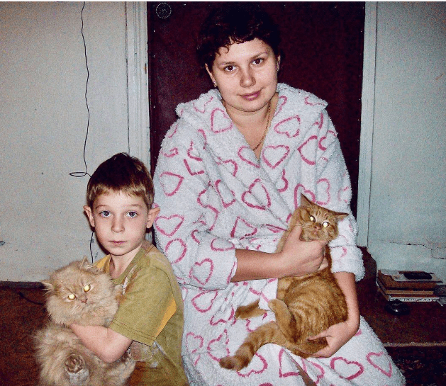 Жительница Краснодара увела мужчину из семьи, а через 13 лет вышла замуж за его сына, которого нянчила с 7 лет, и родила от него
