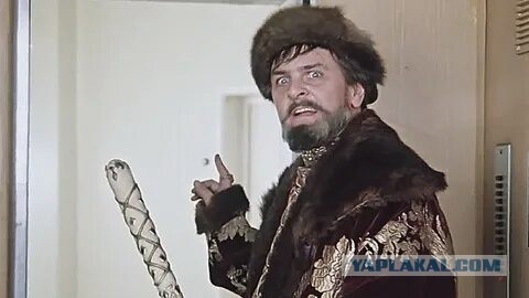 Владелица клуба для малышей снимала порно в детской комнате для праздников