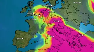Клумба во дворе 2025 зима