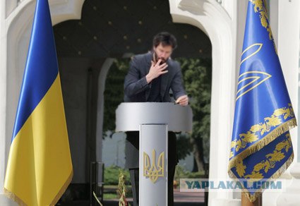 Фотожаба: Грустный Нео и вариации на тему