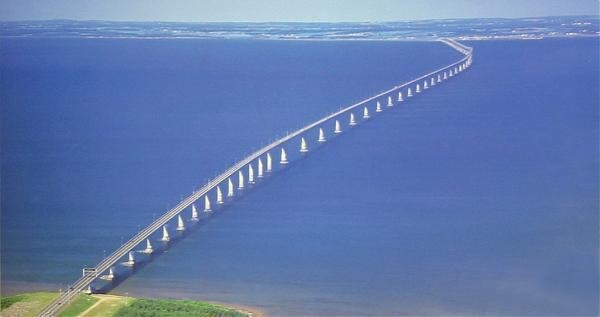 Самый высокий мост в мире Хуацзян Гранд-Каньон был достроен в Китае