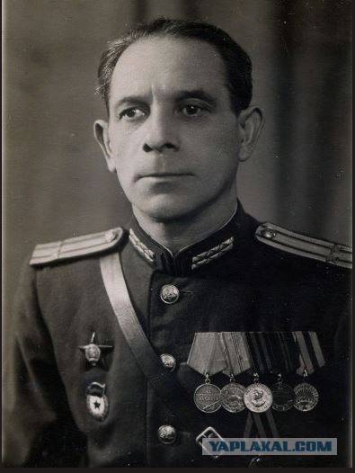 В память о тех, кто подарил нам жизнь.
