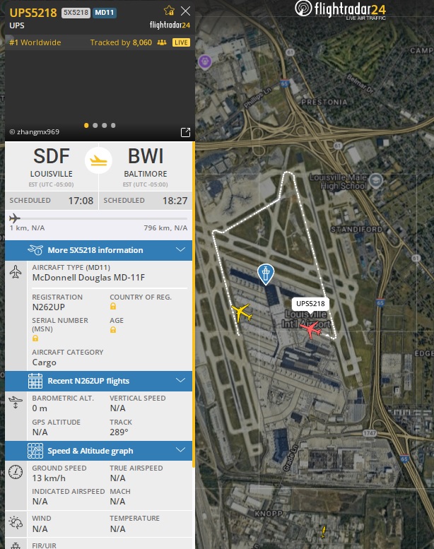 Момент крушения грузового самолета в международном аэропорту имени Мухаммеда Али в Луисвилле, США