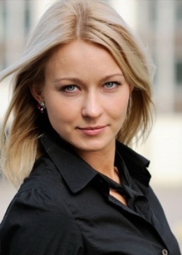 Полина из сериала "Физрук"