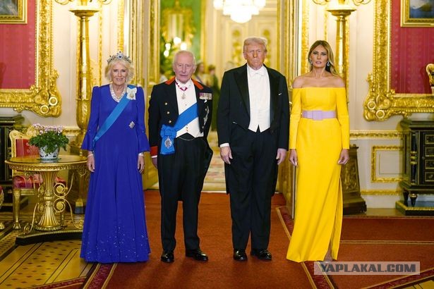 Дональд и Мелания Трамп приехали к Карлу III