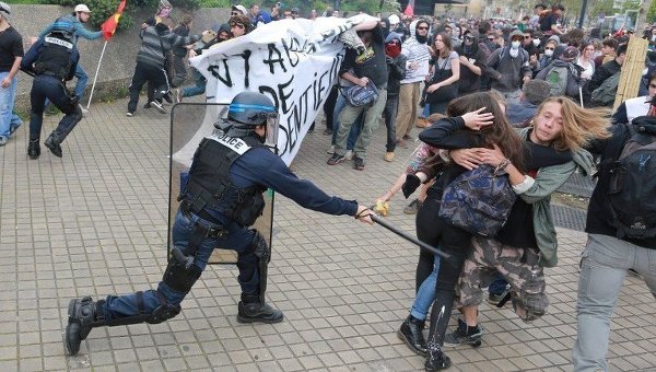 Невзоров откровенно о России: всемирный хам, шантажистка и врунья
