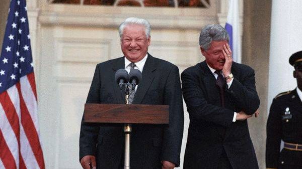 Ельцин не стал препятствовать расширению НАТО в обмен на займы МВФ