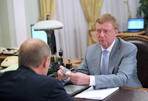 Похоже, не будет ему покоя