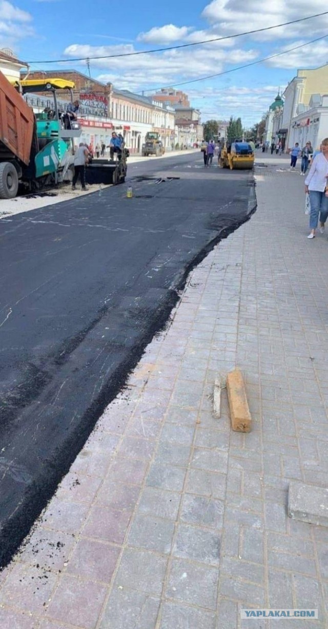 Шустрые укладчики плитки